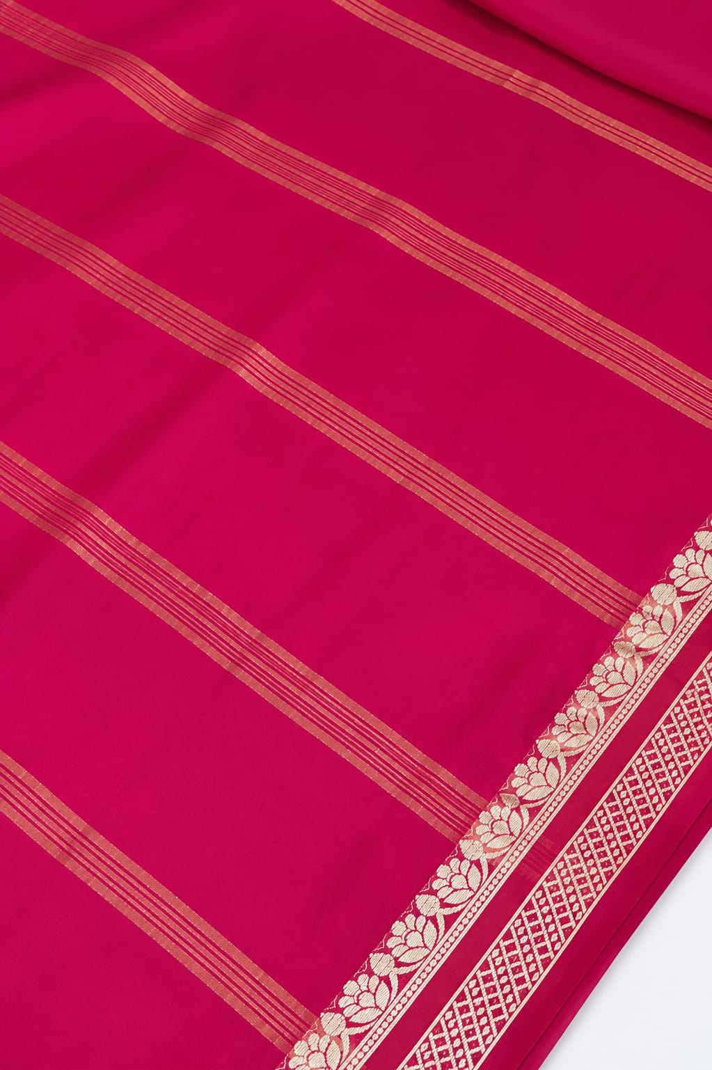 Mysore semi crepe silk Small border Saree